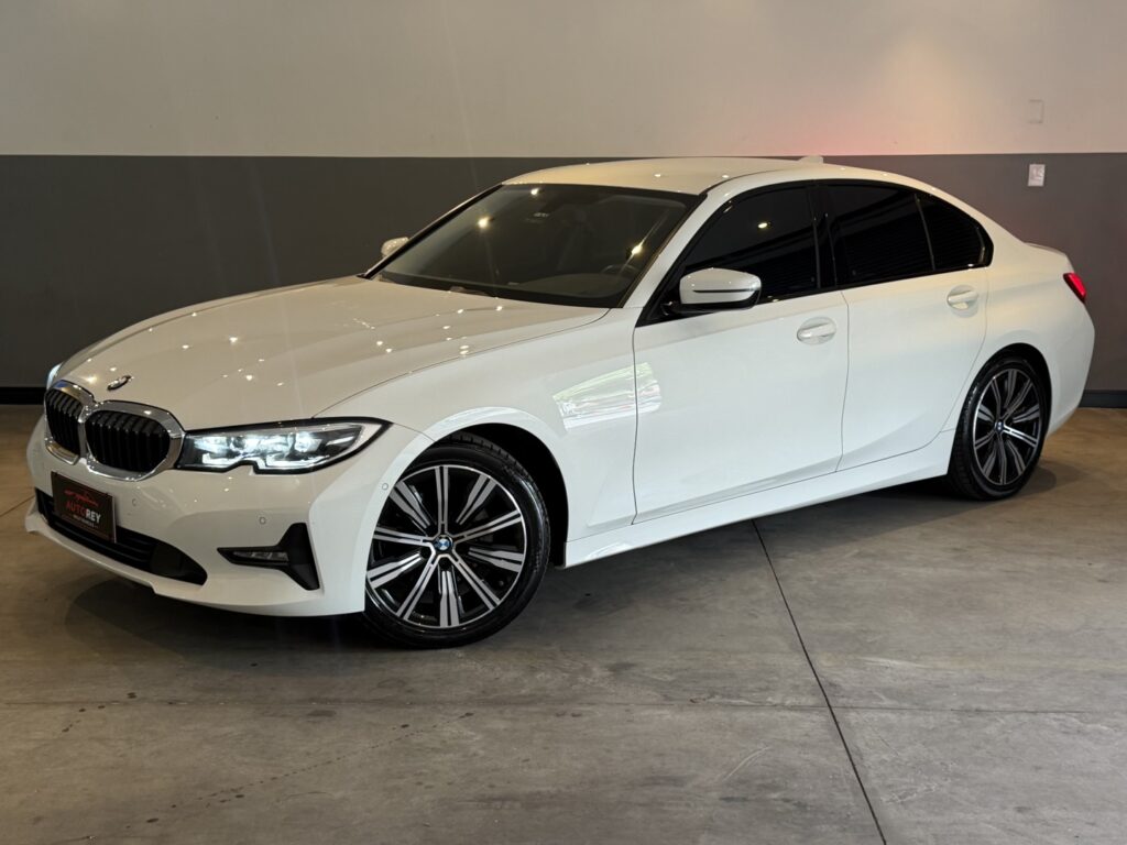 BMW 320I